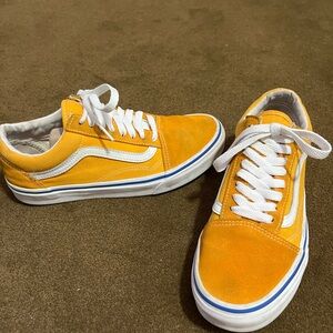 Old Skool Yellow Vans W9